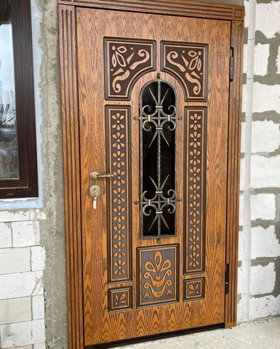 МДФ с ажурным рисунком, стеклопакетом и решеткой МДФ с ажурным рисунком, стеклопакетом и решеткой